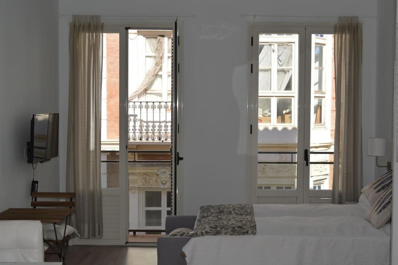 Modern Studio Flat Close To Plaza Merced Малага Екстер'єр фото