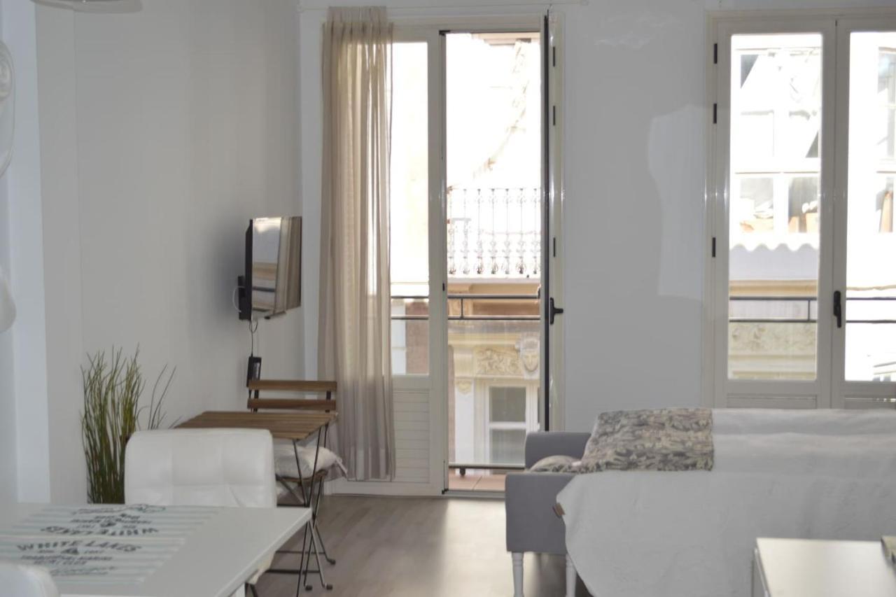 Modern Studio Flat Close To Plaza Merced Малага Екстер'єр фото